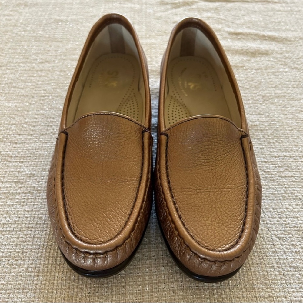 Simplify - SAS Tri-Pad Comfort Foot Bed Metallic Bronze Slip On Loafer Shoe